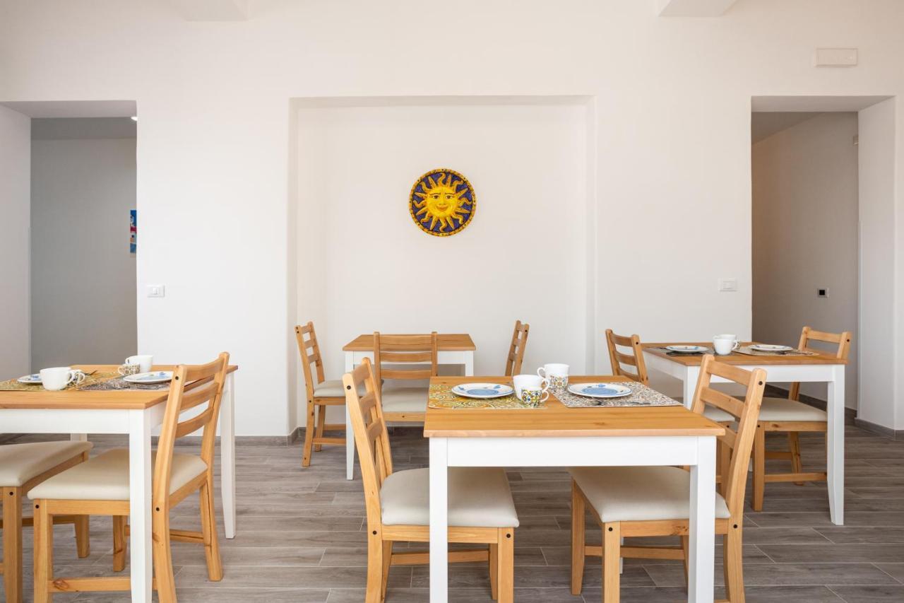Le Cinque Stanze Palermo Room&Breakfast Kültér fotó